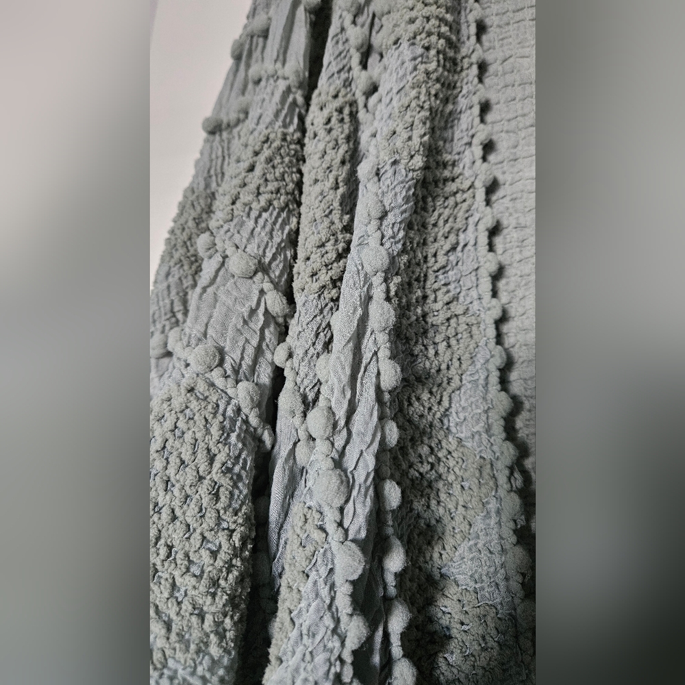 Saachi Duster - Picture 2 of 3